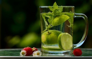 鼻水・鼻づまりに役立つ精油